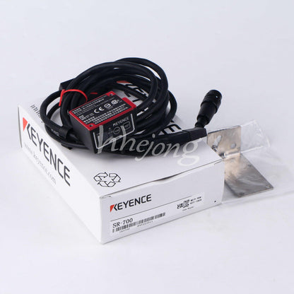 KEYENCE Code Reader SR-700 - KEYENCE