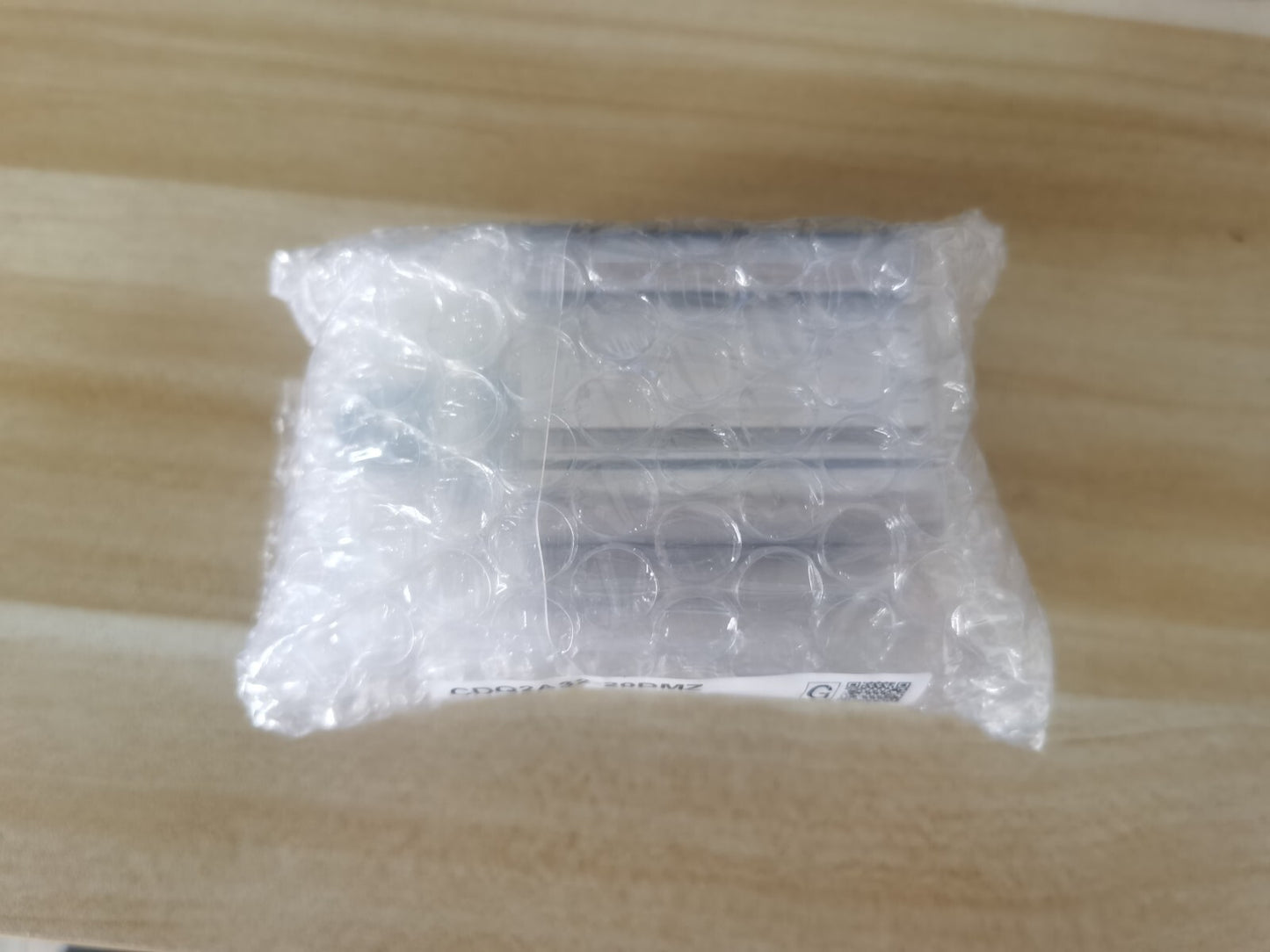 1PC  SMC CDQ2A32-20DMZ CDQ2A3220DMZ Cylinder Free Ship