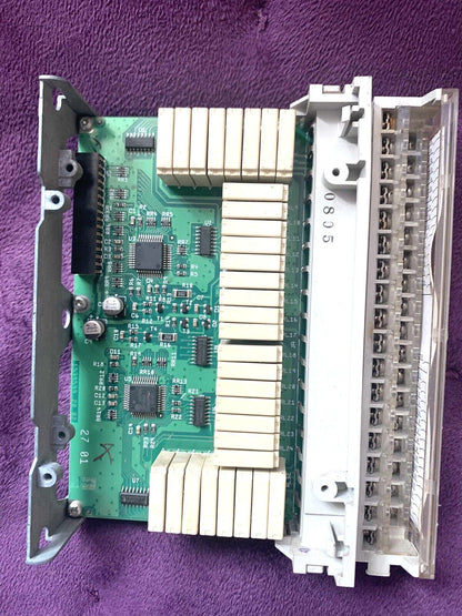 SCHNEIDER TSXDSZ32R5 Output Module 24VDC 16A 256W Power Distribution Module - SCHNEIDER