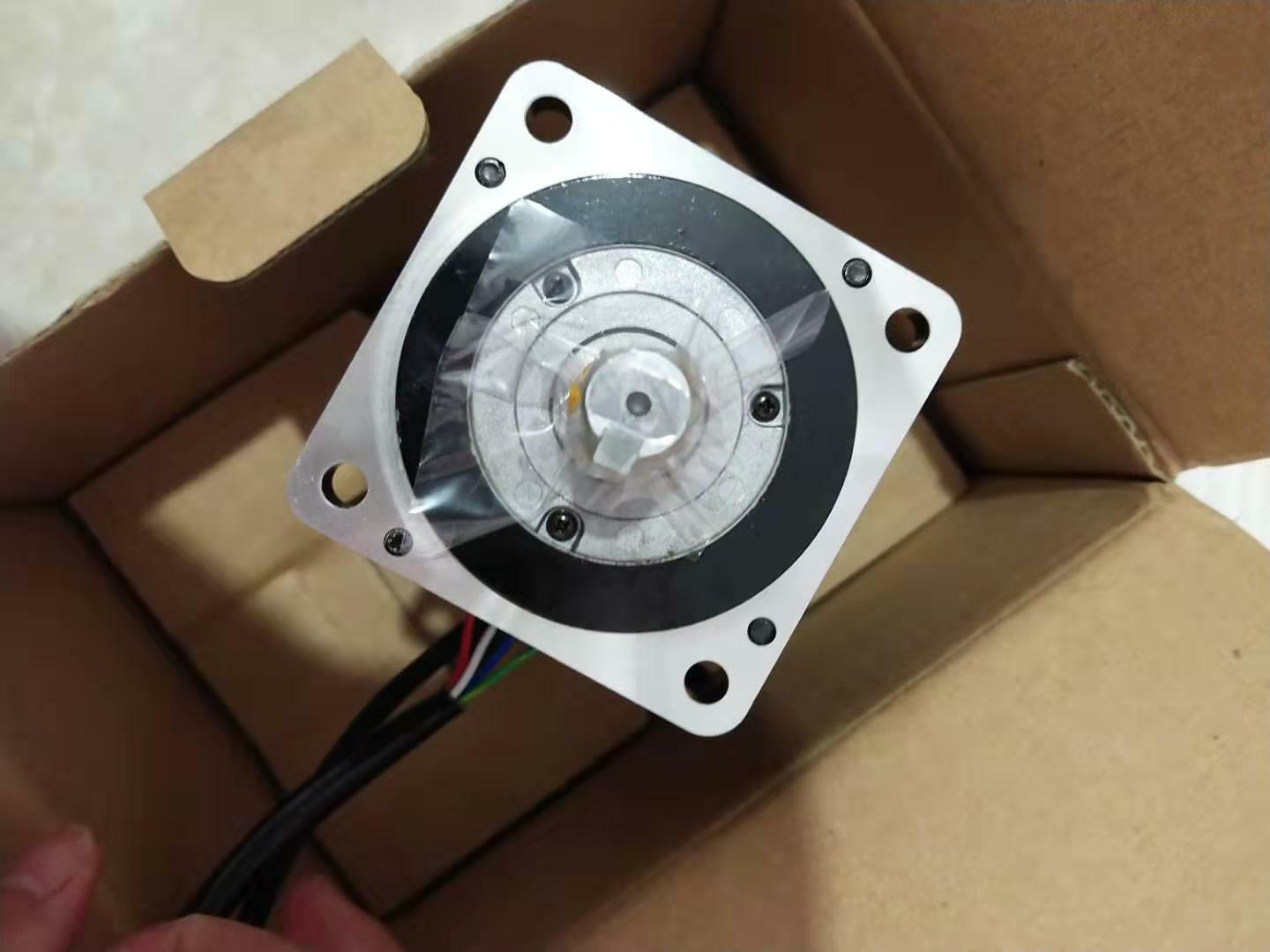 FUJI AC SERVO MOTOR GYC201DC1-CA-B GYC201DC1CAB