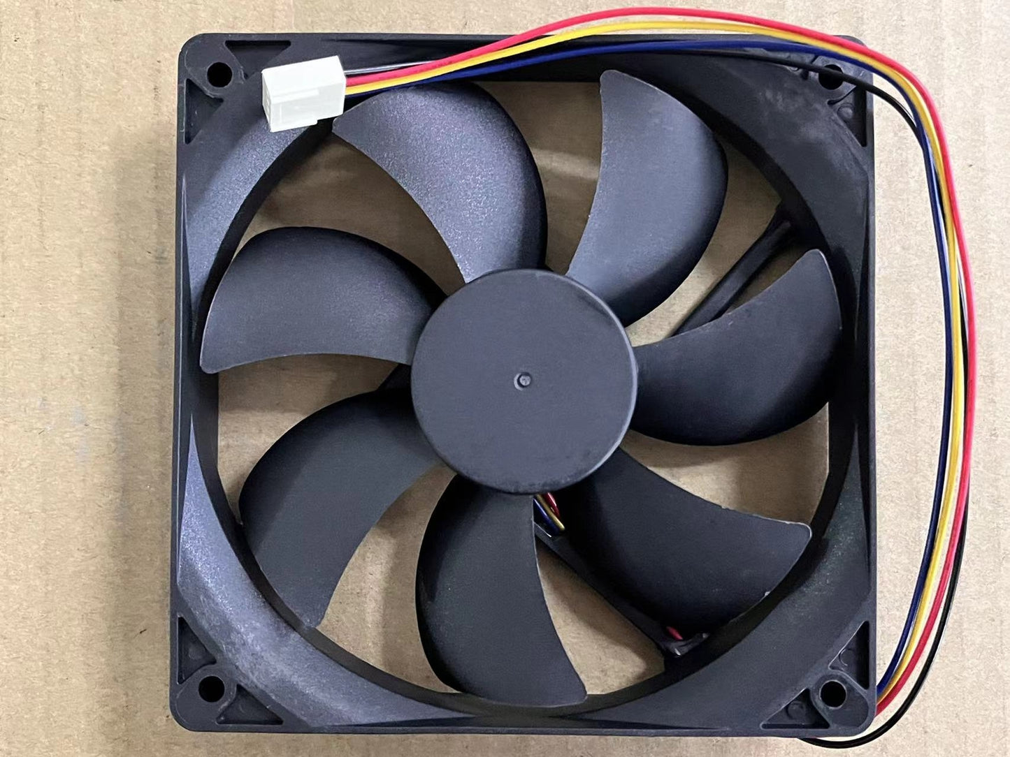 new Delta AFB1212VH PWM 12025 12V 0.60A 12CM 4PIN cooling fan 120*120*25mm