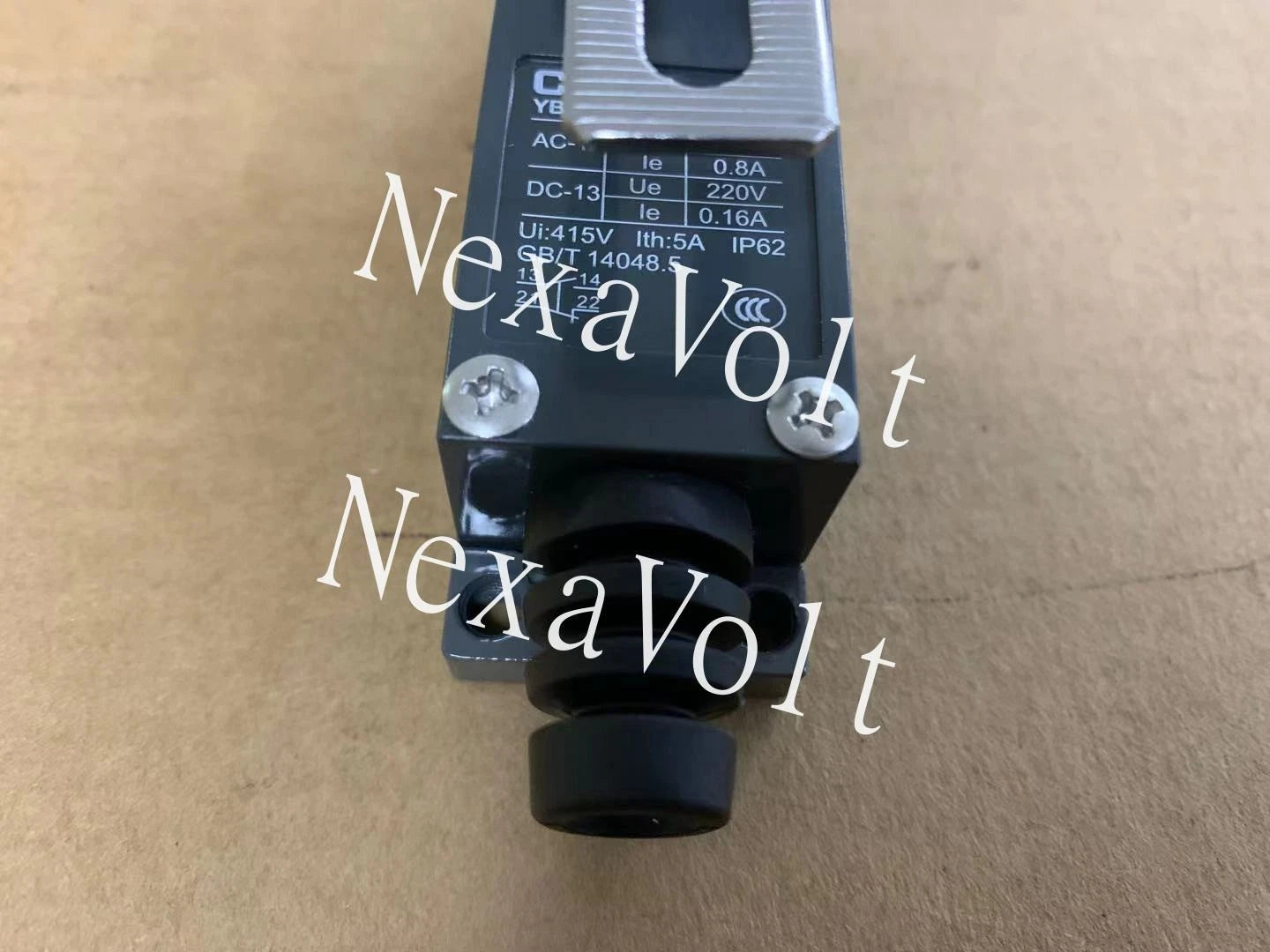CHNT Travel switch YBLX-ME/8108 Limit switch free shipping