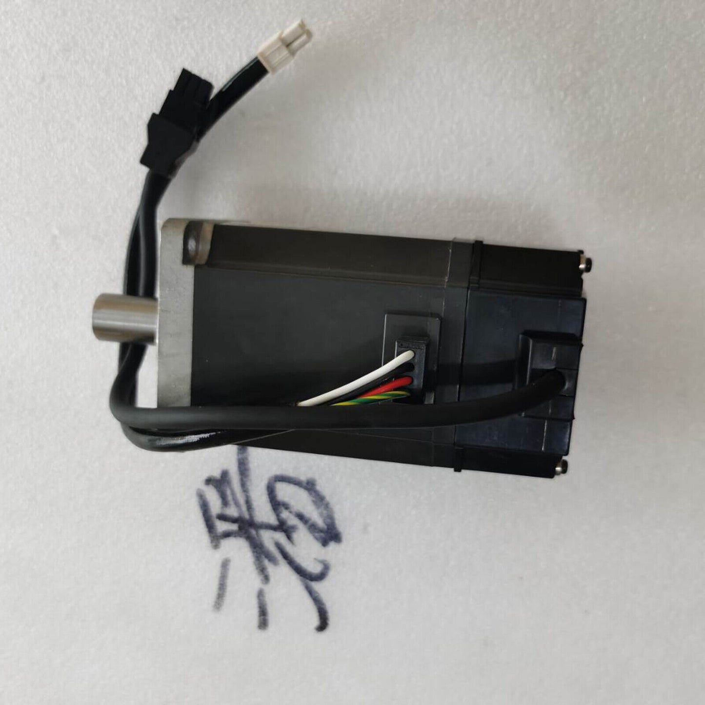 Mitsubishi HC-MFS73 Used Servo Motor – Tested & Reliable - MITSUBISHI