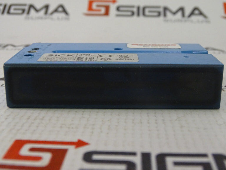 SICK UFN3-70P415SENSOR - High-Performance Isolation Sensor - SICK