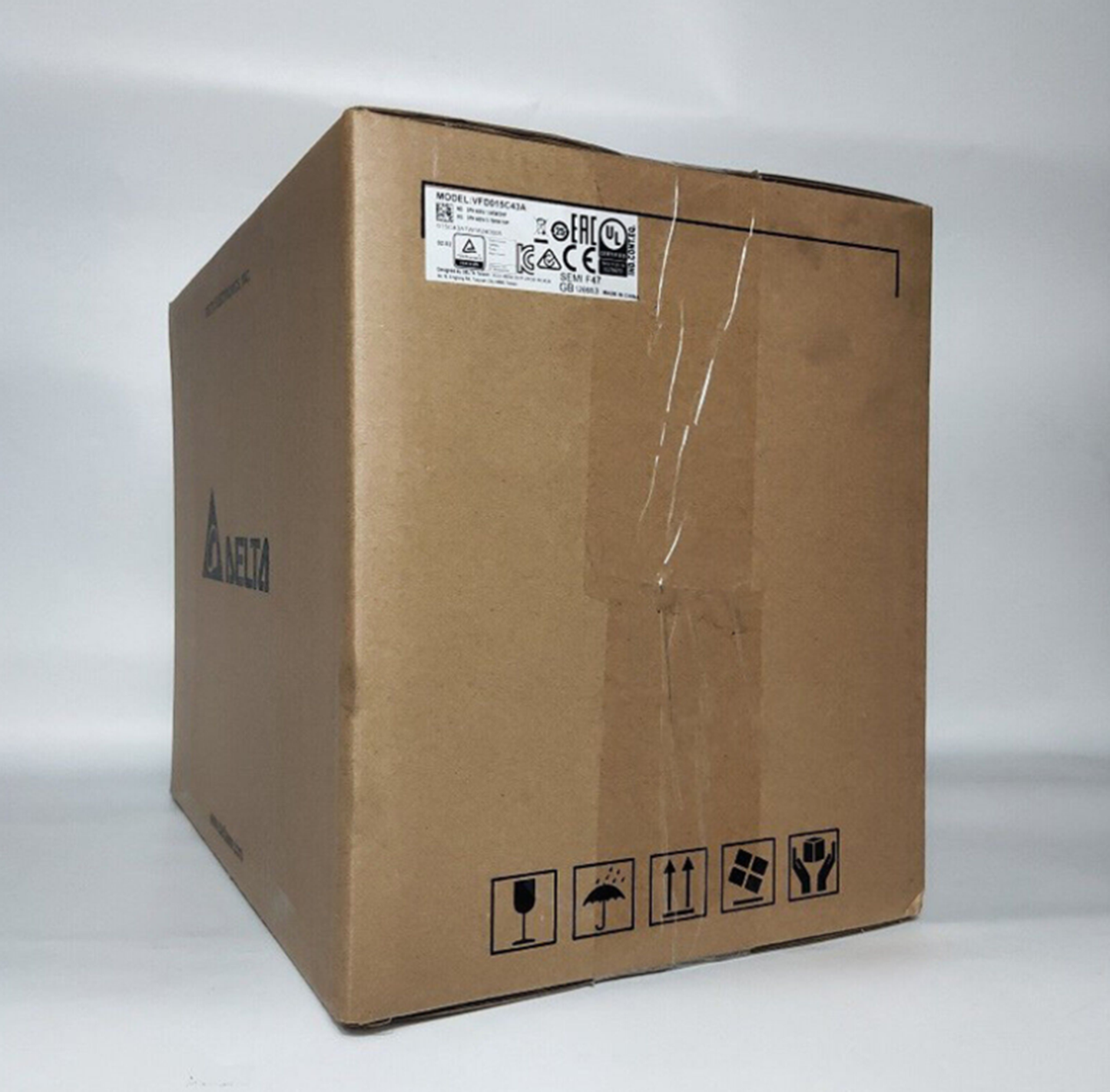Delta VFD015C43A Inverter Frequency Converter 1.5kw 2HP 380-480V - DELTA