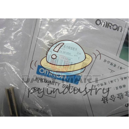 Omron E2E-X1R5E1 Inductive Proximity Switch Sensor, Shielded M8, DC 3-Wire