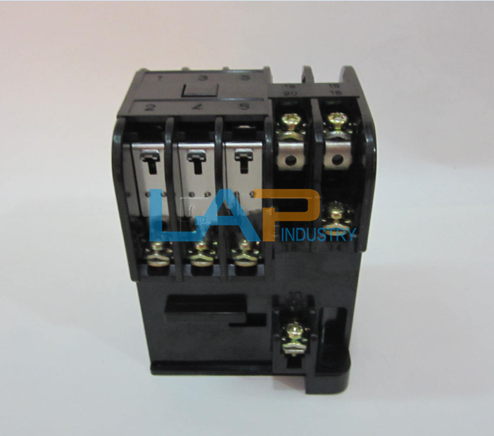 new 1PCS  FOR FUJI AC Contactor SRC3631-5-1N 100/110VAC