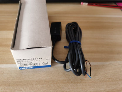1PC Omron E3S-DS10E41 E3S-DS10E41 Photo Sensor Free Ship