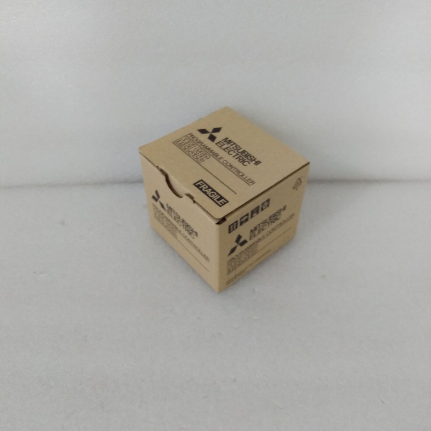 Mitsubishi PLC FX2N-8EX-ES/UL Sent Within 24 Hours - MITSUBISHI