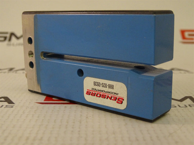 SICK UFN3-70P415SENSOR - High-Performance Isolation Sensor - SICK