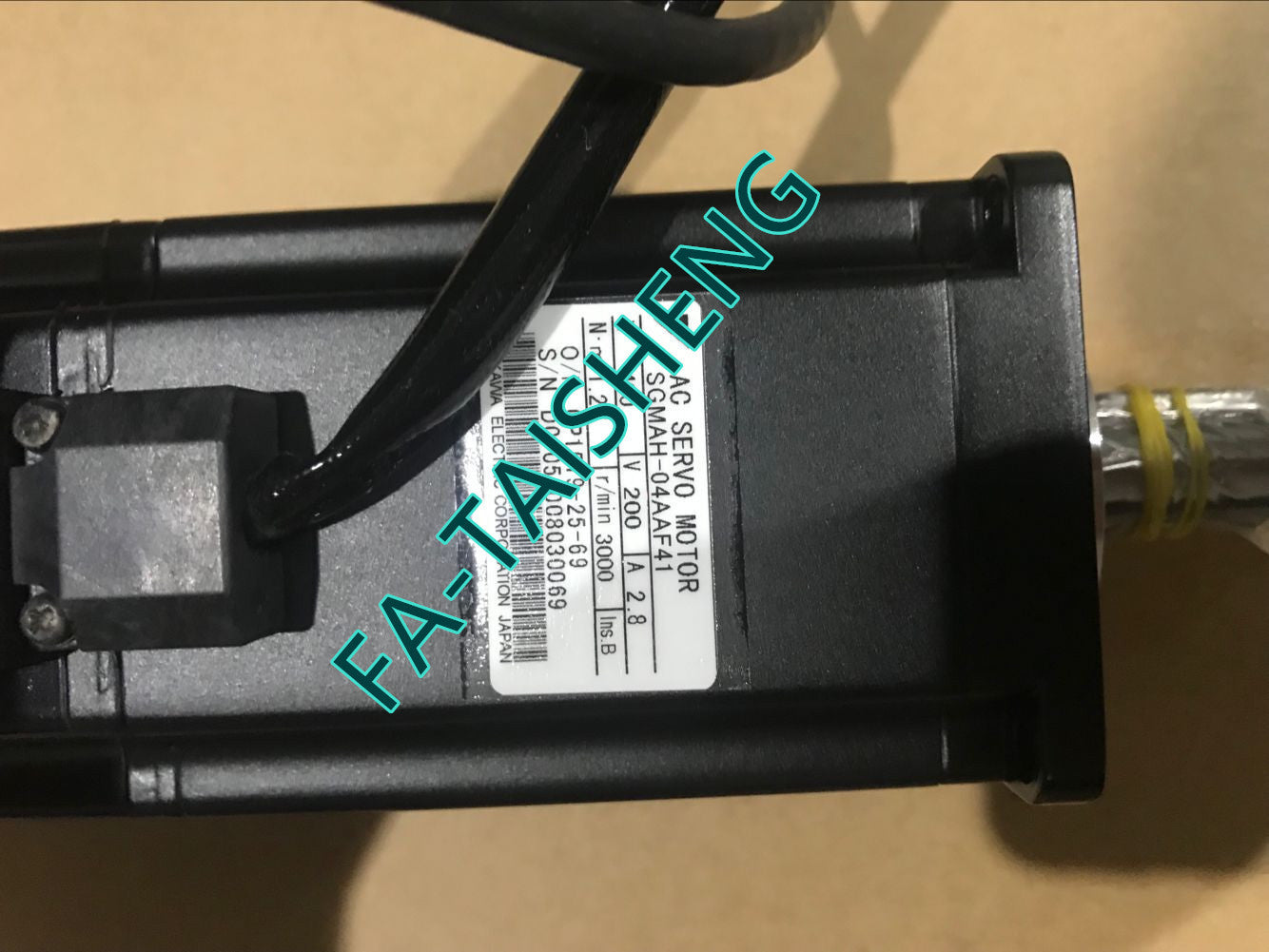 1PC YASKAWA AC SERVO MOTOR SGMAH-04AAF41