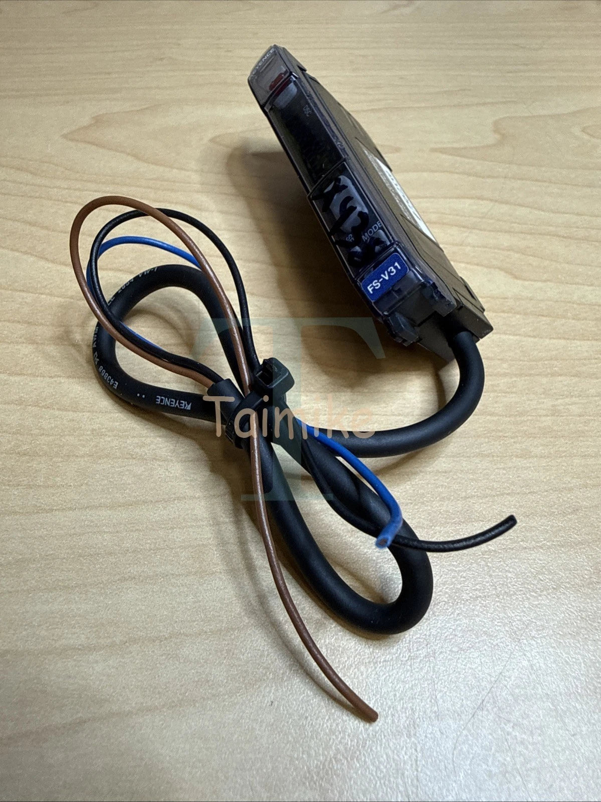 Keyence FS-V31 Digital Fiber Optic Sensor Amplifier