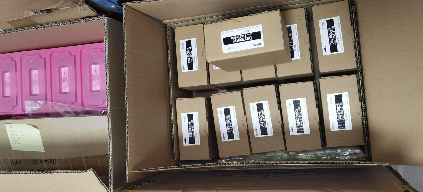 new 1pcs DBS700B28 COSEL Isolated Power Module 200-400V To 28V 25A DC-DC Converter - COSEL