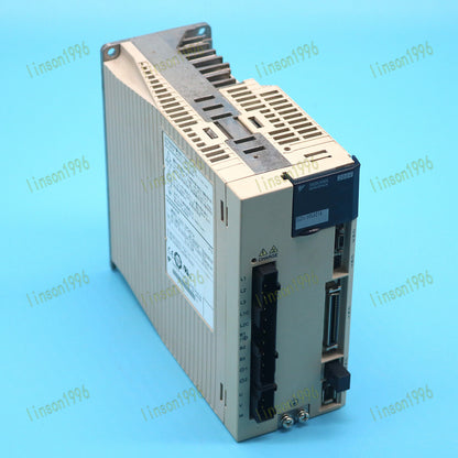 Used 1PCS Yaskawa Servo Drive SGDV-5R5A01A Tested In Good - YASKAWA