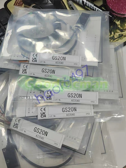 1Pcs Takex Sensor GS20N ow