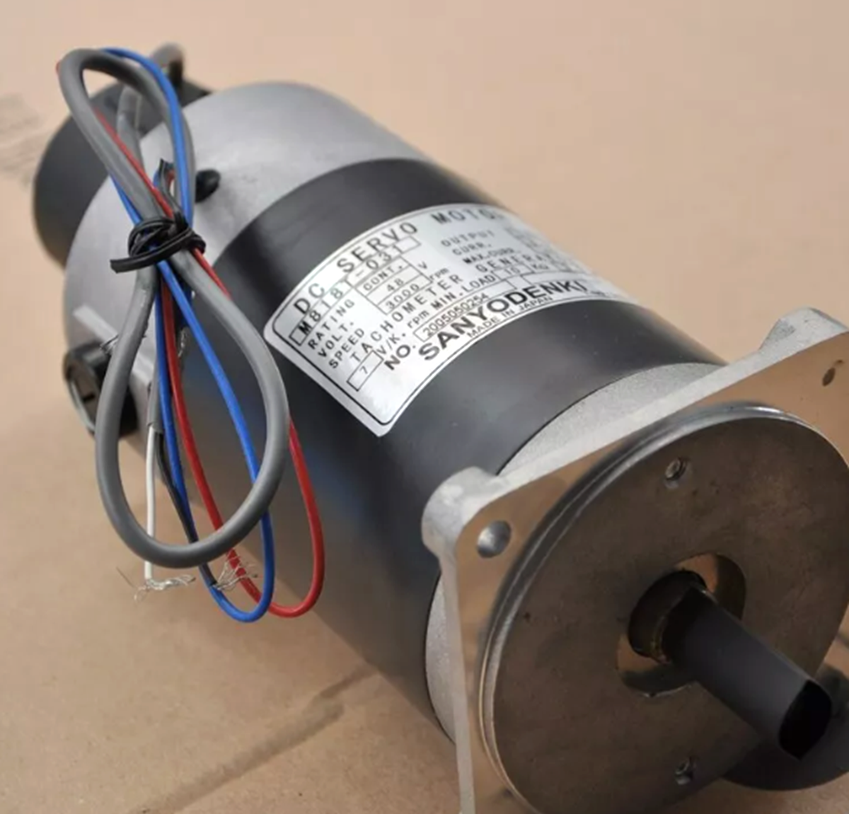 used  & Tested SANYO DENKI M818T-031 Servo Motor