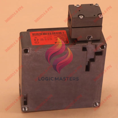 1PC EUCHNER TZ1LE024M 082050 Safety switch
