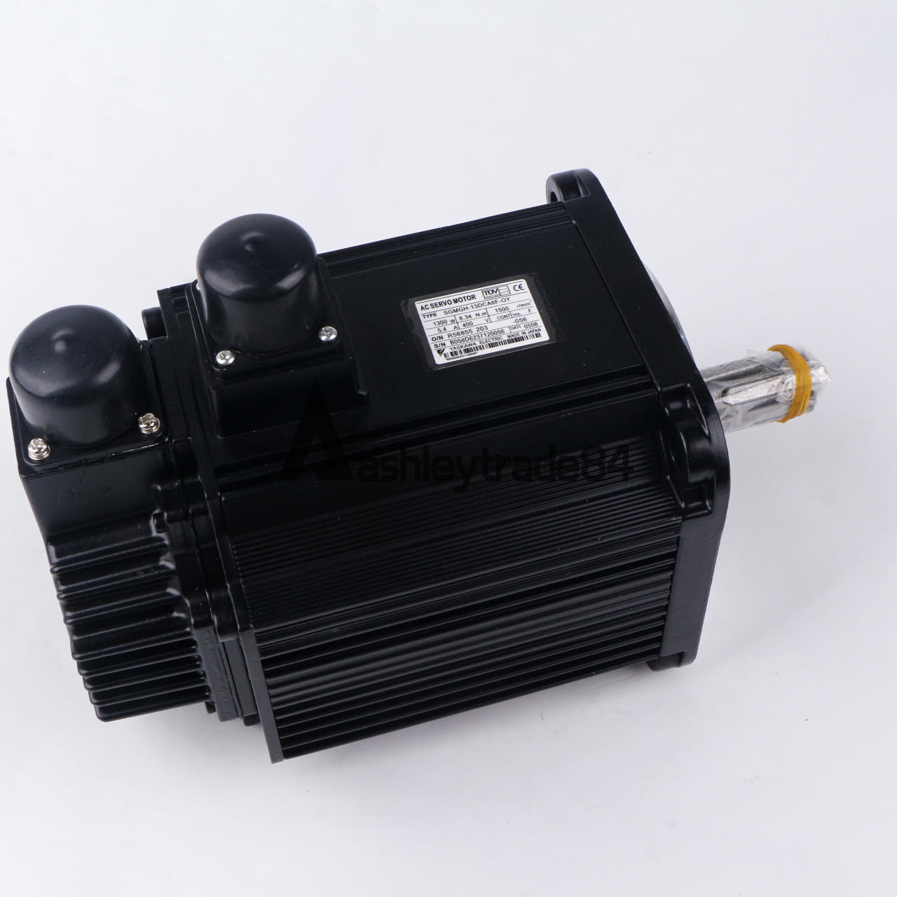 new ONE  YASKAWA SGMGH-13DCA6F-OY SERVO MOTOR