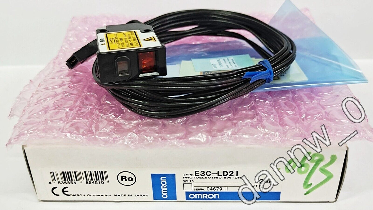 OMRON E3C-LD21 Photoelectric Sensor Switch - OMRON
