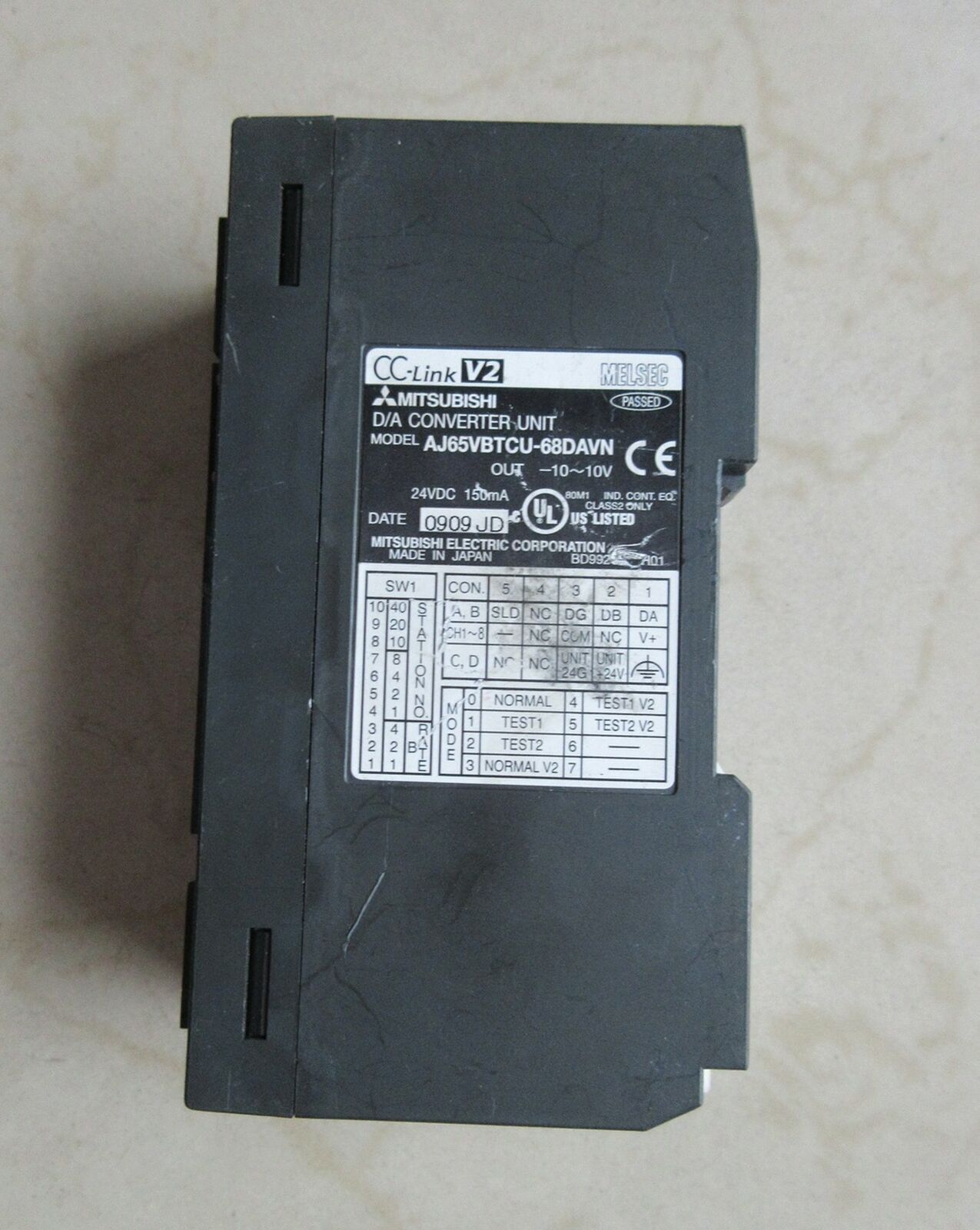 Mitsubishi Analog Module AJ65VBTCU-68DAVN - MITSUBISHI