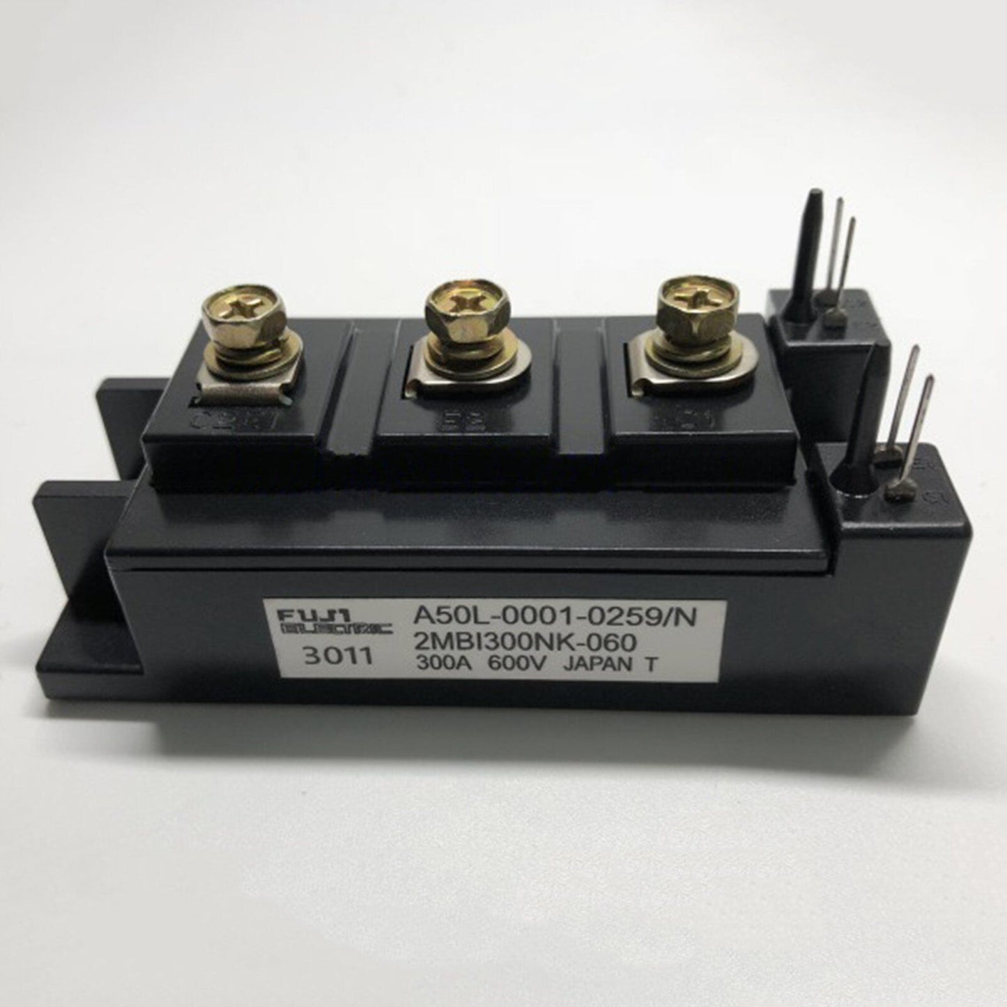 new One For FUJI 2MBI300NK-060 2MBI300NK060 A50L-0001-0259/N Module