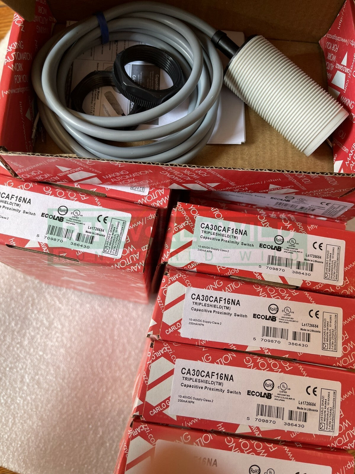 1PCS For CARLO GAVAZZI Capacitive Sensor CA30CAF16NA
