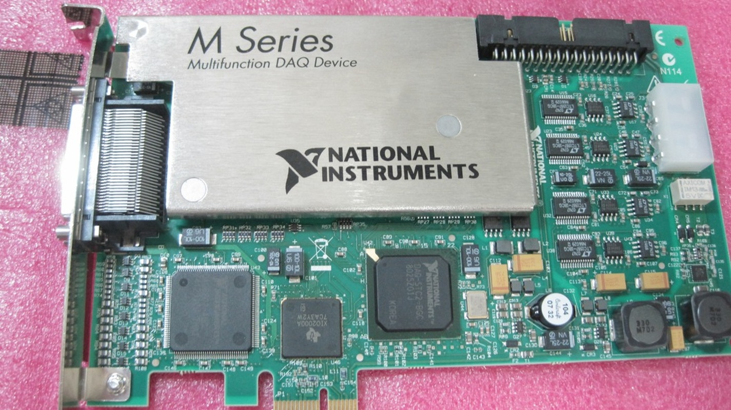 used ONE  NI PCIe-6259 Multi data acquisition card tested 779513-01