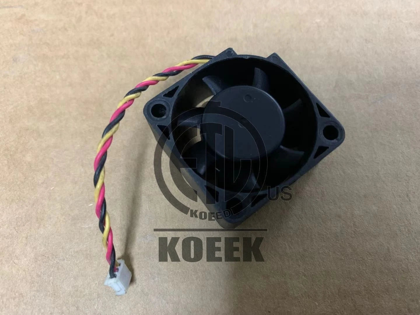Y.S.TECH YW03015012BH DC12V 0.06A 3CM hard disk box graphics card cooling fan