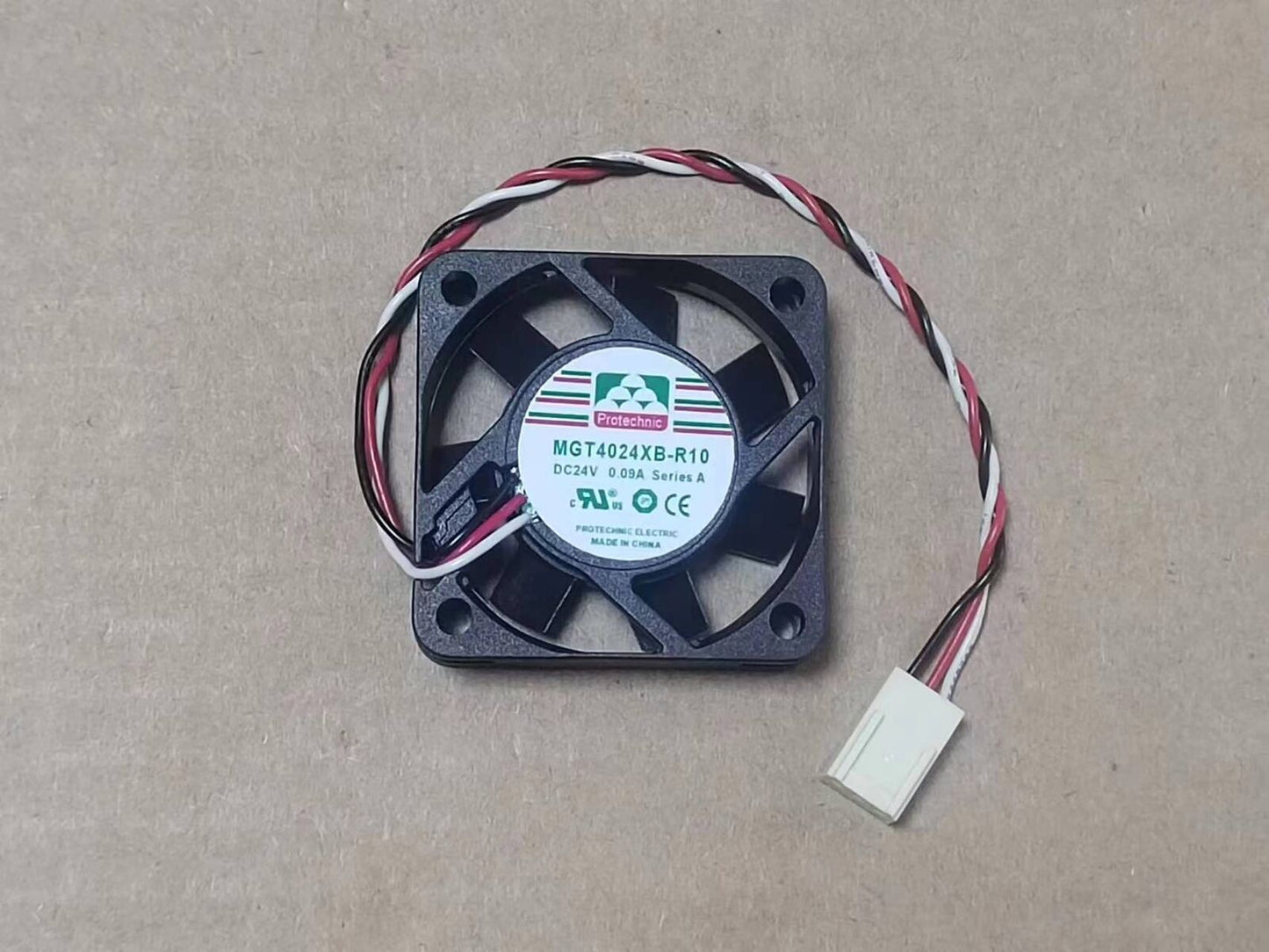 new MAGIC MGT4024XB-R10 24V  4010 4CM 3-wire cooling silent fan