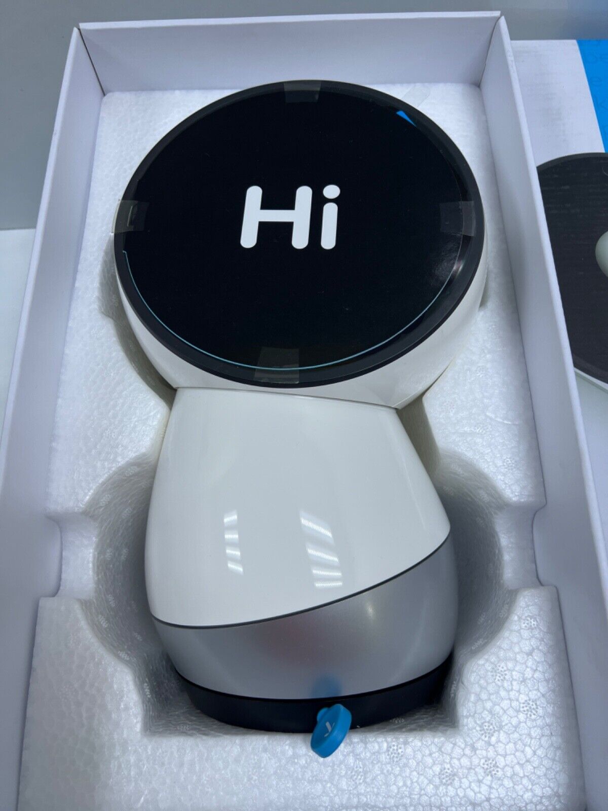 new Jibo Robot JW1000003 ,The World's First Social Robot -White - JIBO