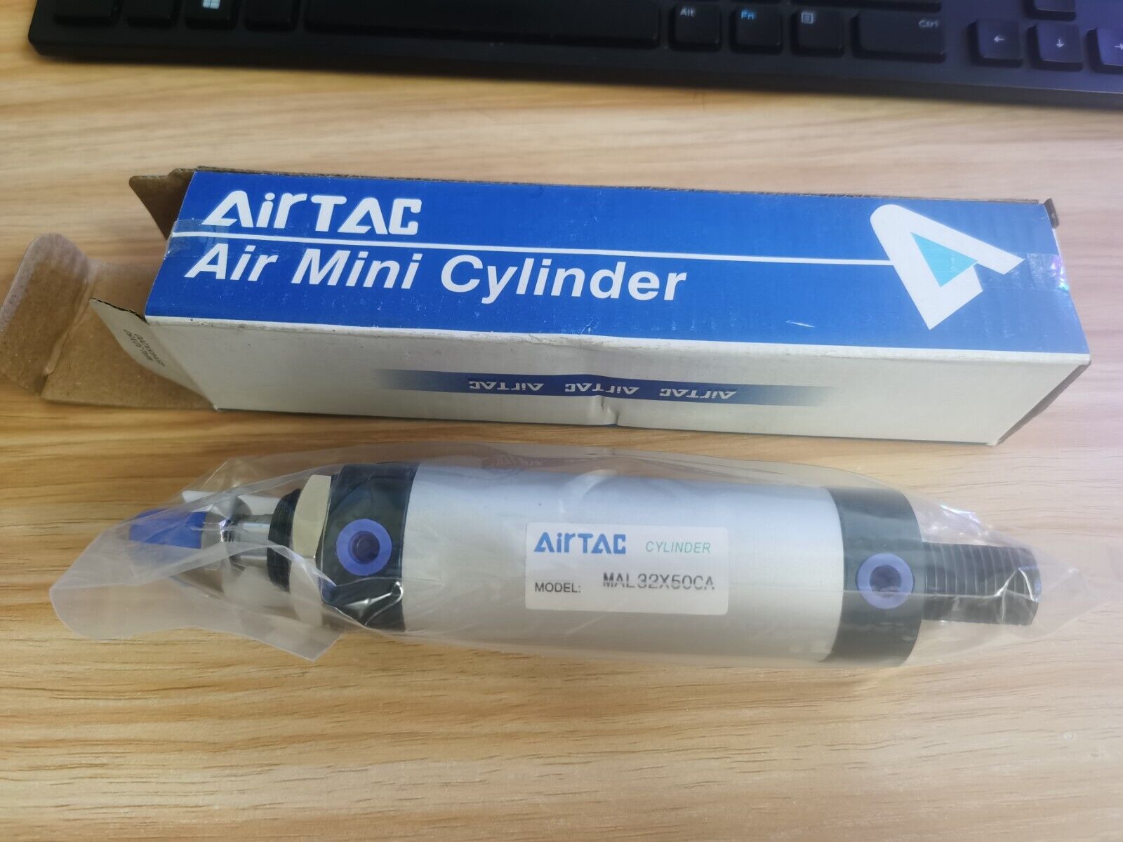 new 1PCS  AirTAC MAL32X50CA Cylinder