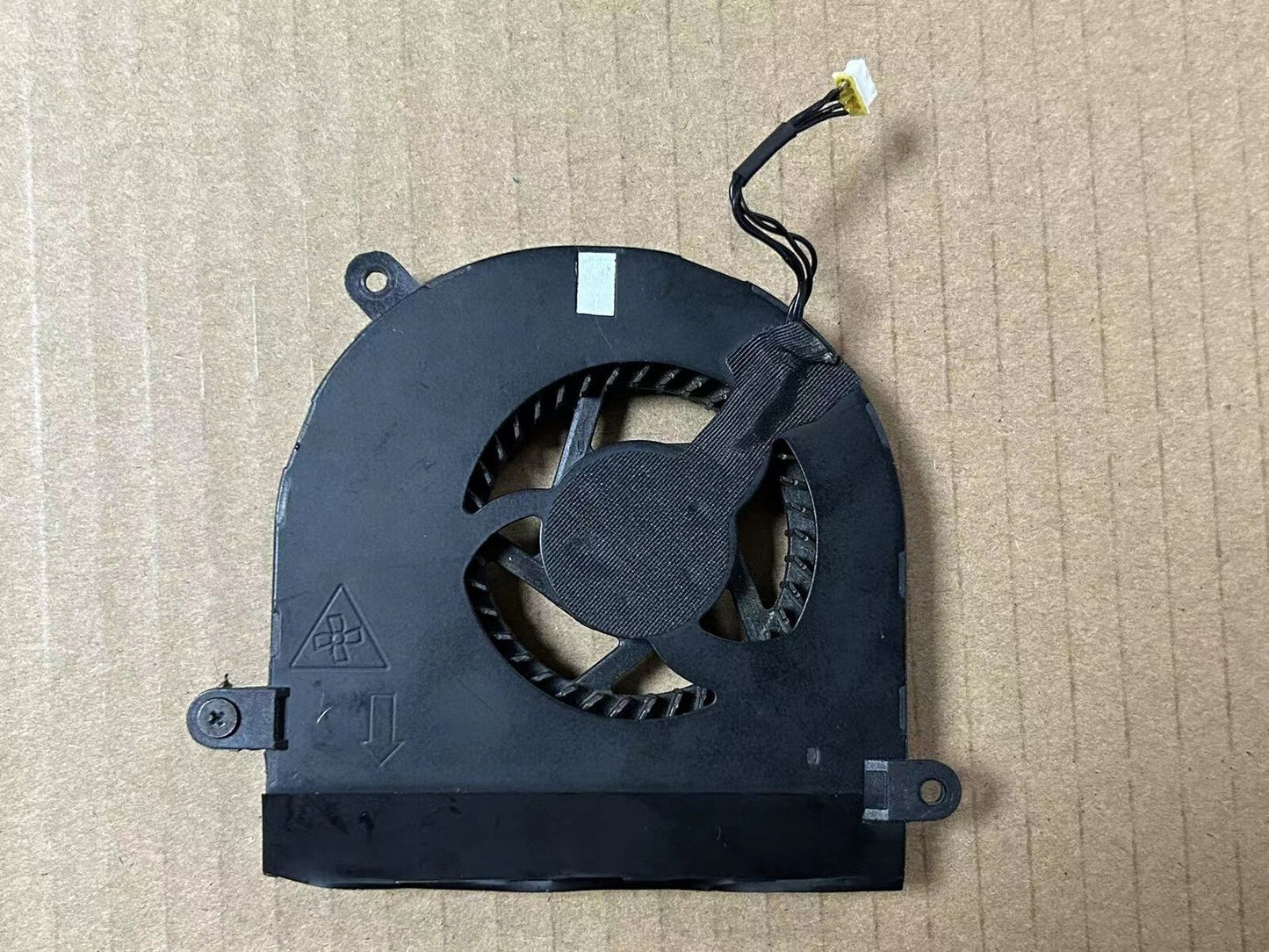 used Cooling Fan For Dell Alienware M17X R3 R4 XVXVH DC28000CNF0 0FKDN8 FKDN8