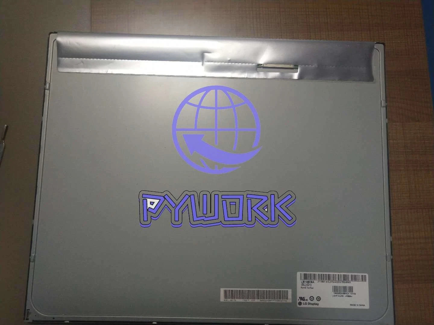 1pc For 19-inch LM190E0A-SLD1 LCD screen Fast shipping