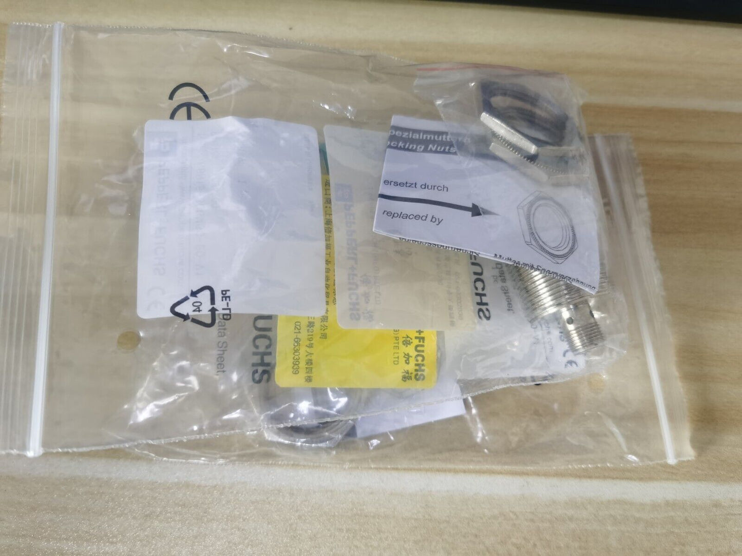 1PC  Pepperl + Fuchs  NBN15-30GM50-E0-V1 Proximity Sensor