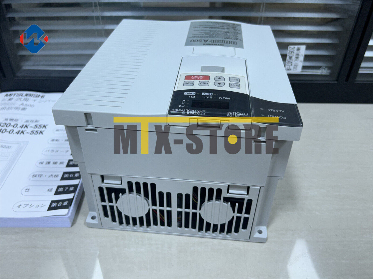 new 1PCS Mitsubishi FR-A520-5.5K Frequency changer - MITSUBISHI
