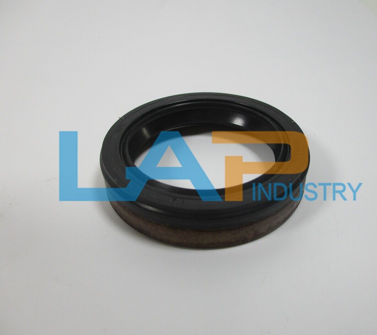 new 1Pcs  For XD1437E Transfer Case Oil Seal