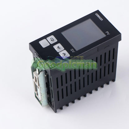 Omron E5EZ-R3T 100-240VAC Temperature Controller 1Pcs/