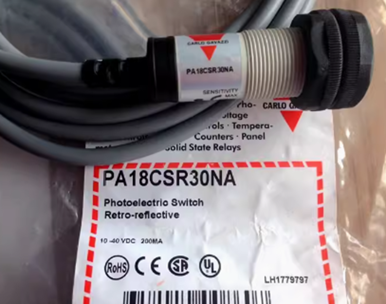 PA18CSR30NA Photoelectric Switch - CARLO GAVAZZI