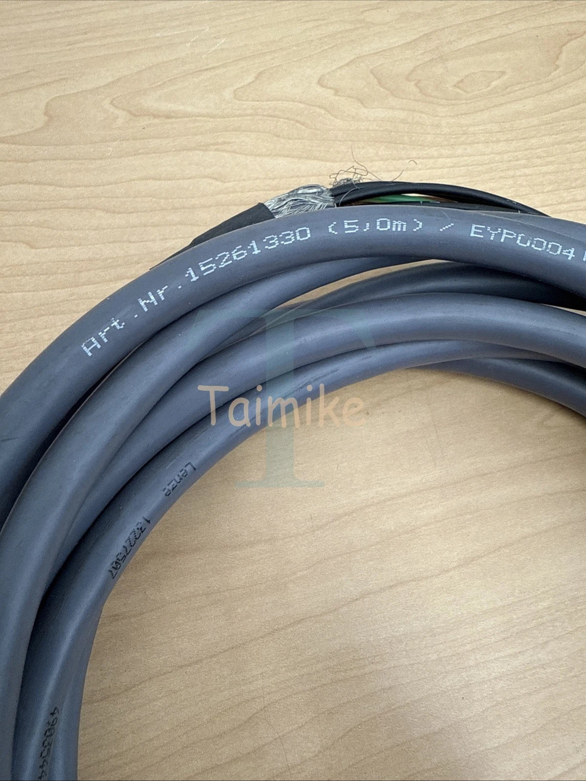 ! Lenze EYP0004A0050M04A00 Motor Power Cable 15261330 - 5m