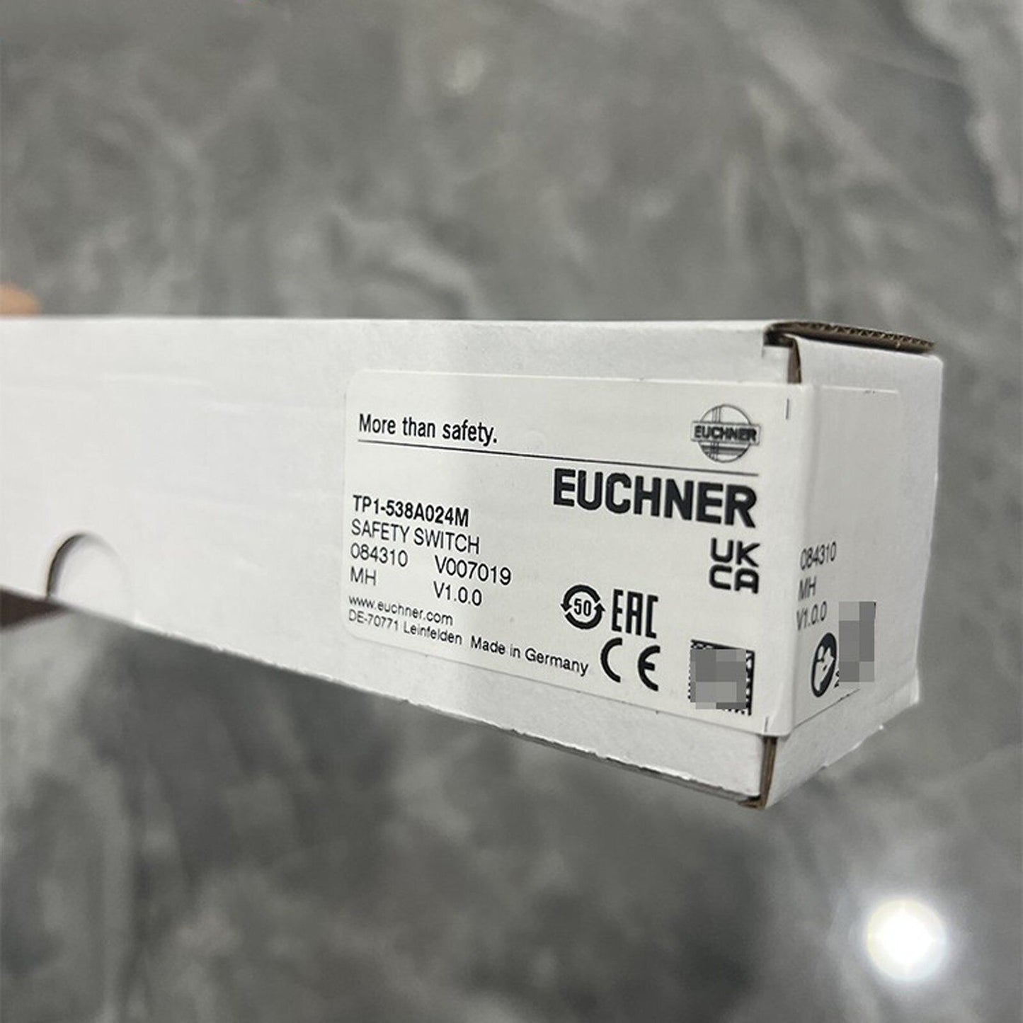 new 1PC EUCHNER TP1-538A024M 084310 security door lock SHIP#XR - EUCHNER
