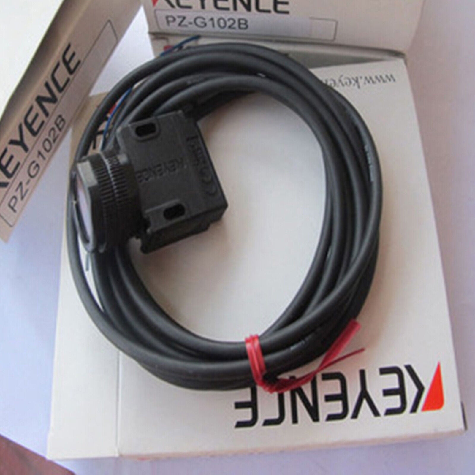 KEYENCE Sensor Amplifier PZ-G102B Spot Stock - KEYENCE