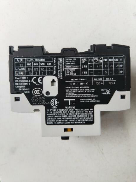 1PCS Eaton Moeller PKZM0-32 PKZM032 Circuit Breaker 25-32A In Box