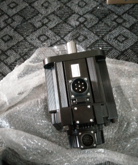 1PC YASKAWA AC SERVO MOTOR SGMGH-20ACA6C