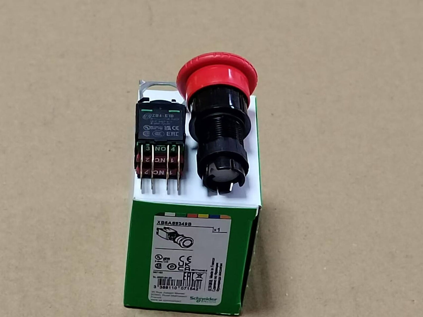 1PC Emergency Stop Button Switch ZB6-E1B ZB6-Y009
