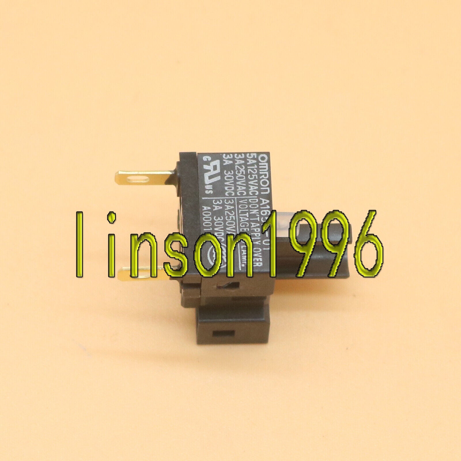 New ONE Omron A165E-01 Pushbutton Switch Red – - OMRON