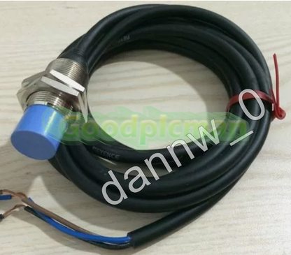 1PC KEYENCE ED-118U Proximity switch