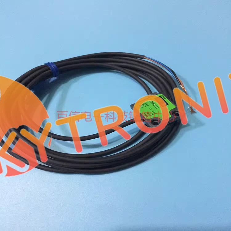 1 PCS TAKEX UM-R3T photoelectric switch sensor