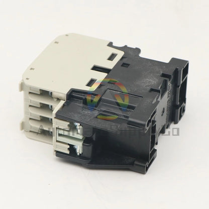 1PCS Mitsubishi S-T10 Contactor 110VAC ST10