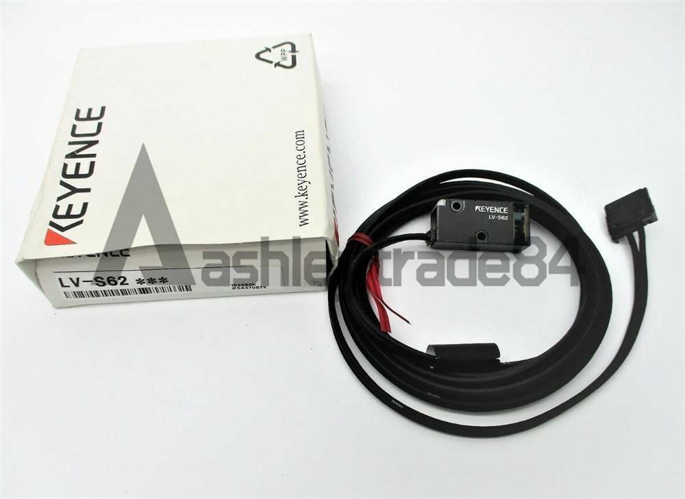 One KEYENCE LV-S62 Proximity Switch Sensor LVS62