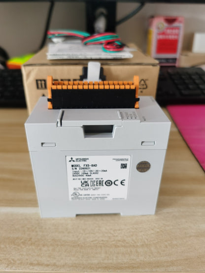 1PC Mitsubishi FX5-8AD FX58AD In Box
